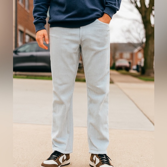 Levi's 559 Relaxed Straight Light Blue Corduroy Pants - Picture 1 of 6